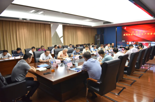 王曉對公司安全穩(wěn)定及疫情防控工作進行再布署、再強調(diào)