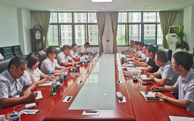 張小平一行赴吉安公交、吉安長(zhǎng)運(yùn)開(kāi)展“三公”專(zhuān)項(xiàng)檢查并調(diào)研單車(chē)核算