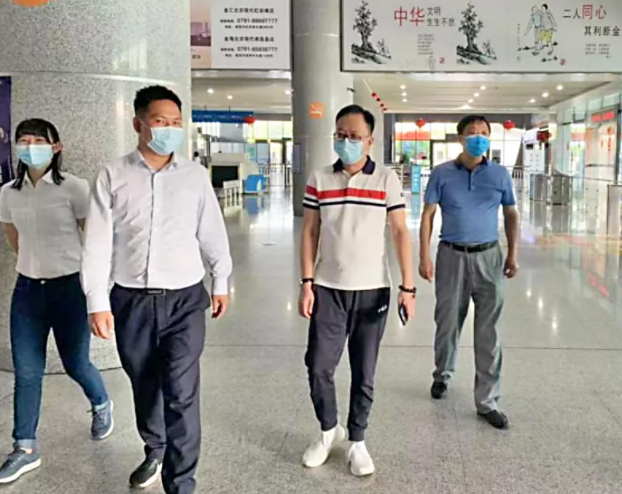 熊新國(guó)督導(dǎo)南昌長(zhǎng)途汽車(chē)西站中秋節(jié)前安全生產(chǎn)和疫情防控工作