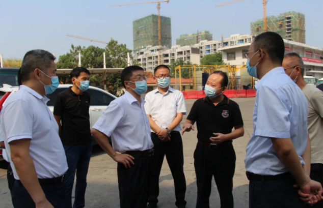 省安委會(huì)督導(dǎo)組指導(dǎo)九江汽車站安全、疫情防控工作