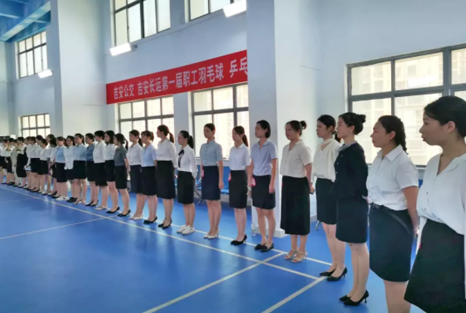 吉安長運招聘吉安高鐵西站、井岡山機場至井岡山景區(qū)旅游巴士直通專線導(dǎo)乘員