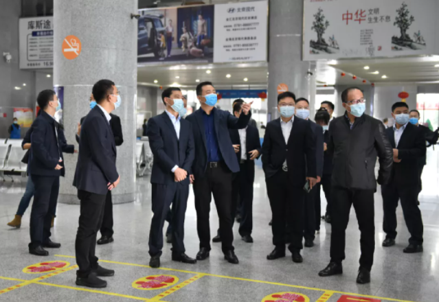 萬義輝一行檢查指導(dǎo)江西長運文明創(chuàng)建、疫情防控常態(tài)化工作 王曉陪同