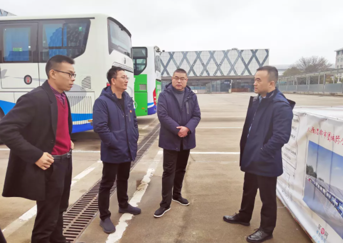 劉磊調(diào)研“大南昌都市圈城際公交充電樁建設項目”