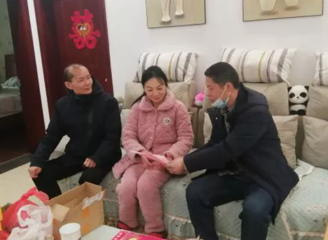 春運(yùn)動(dòng)態(tài) || 九江長(zhǎng)運(yùn)開(kāi)展“情滿旅途”志愿服務(wù)活動(dòng)