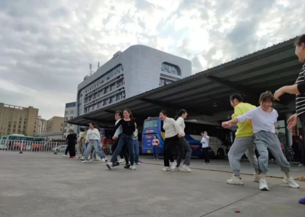 撫州長運：金溪分公司舉辦“凝心聚力，攜手同行”團建活動