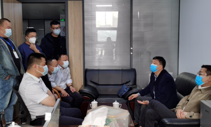 總部安管部、運營部督導都市城際公交疫情防控工作