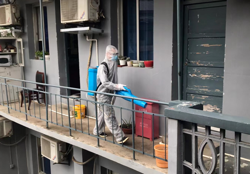 江西長(zhǎng)運(yùn)南昌地區(qū)各子公司開(kāi)展預(yù)防性消毒專項(xiàng)行動(dòng)