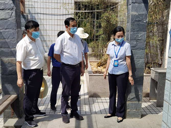 景德鎮(zhèn)長運(yùn)：景德鎮(zhèn)市委領(lǐng)導(dǎo)督導(dǎo)西客站創(chuàng)文工作