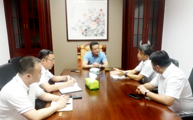 王曉主持江西長運、南昌公交集團疫情防控轉(zhuǎn)運協(xié)調(diào)部署專題會