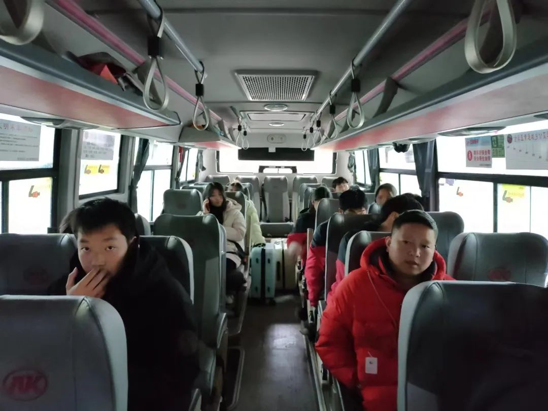 撫州長(zhǎng)運(yùn)：增開(kāi)加班車 護(hù)航高三學(xué)子