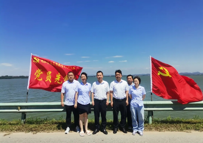 戰(zhàn)酷暑 || 勞動(dòng)者之歌“火熱開(kāi)唱”