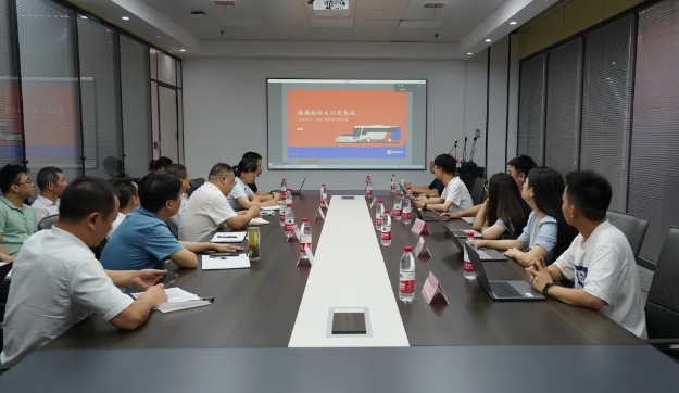 南昌至景德鎮(zhèn)站點(diǎn)巴士第二次線下復(fù)盤會(huì)議在長(zhǎng)運(yùn)科技召開(kāi)