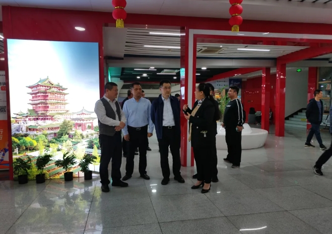 都市城際公交:省綜合交通運輸事業(yè)中心領(lǐng)導(dǎo)調(diào)研全域旅游集散中心